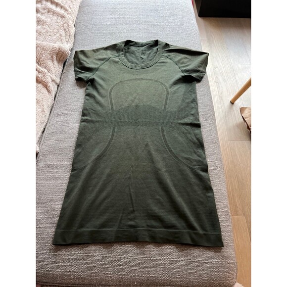 lululemon athletica Tops - Lululemon Swiftly Tech Short Sleeve Dark Green